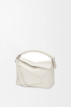 画像をギャラリービューアに読み込む, ※ 年に一度年末特価の期間限定!!※ 最も人気のある商品 LOEWE(ロエベ )パズルバッグ スモールクラシックカーフ\期間限定/ TIME SALE